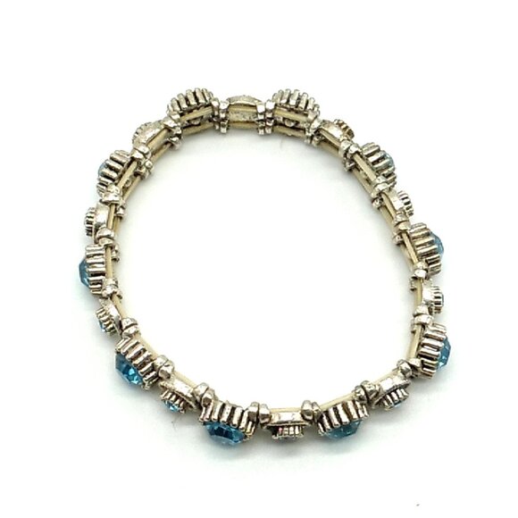Soft Blue Faceted Crystal Glass Silver-tone Stretch Bracelet - Picture 3 of 15